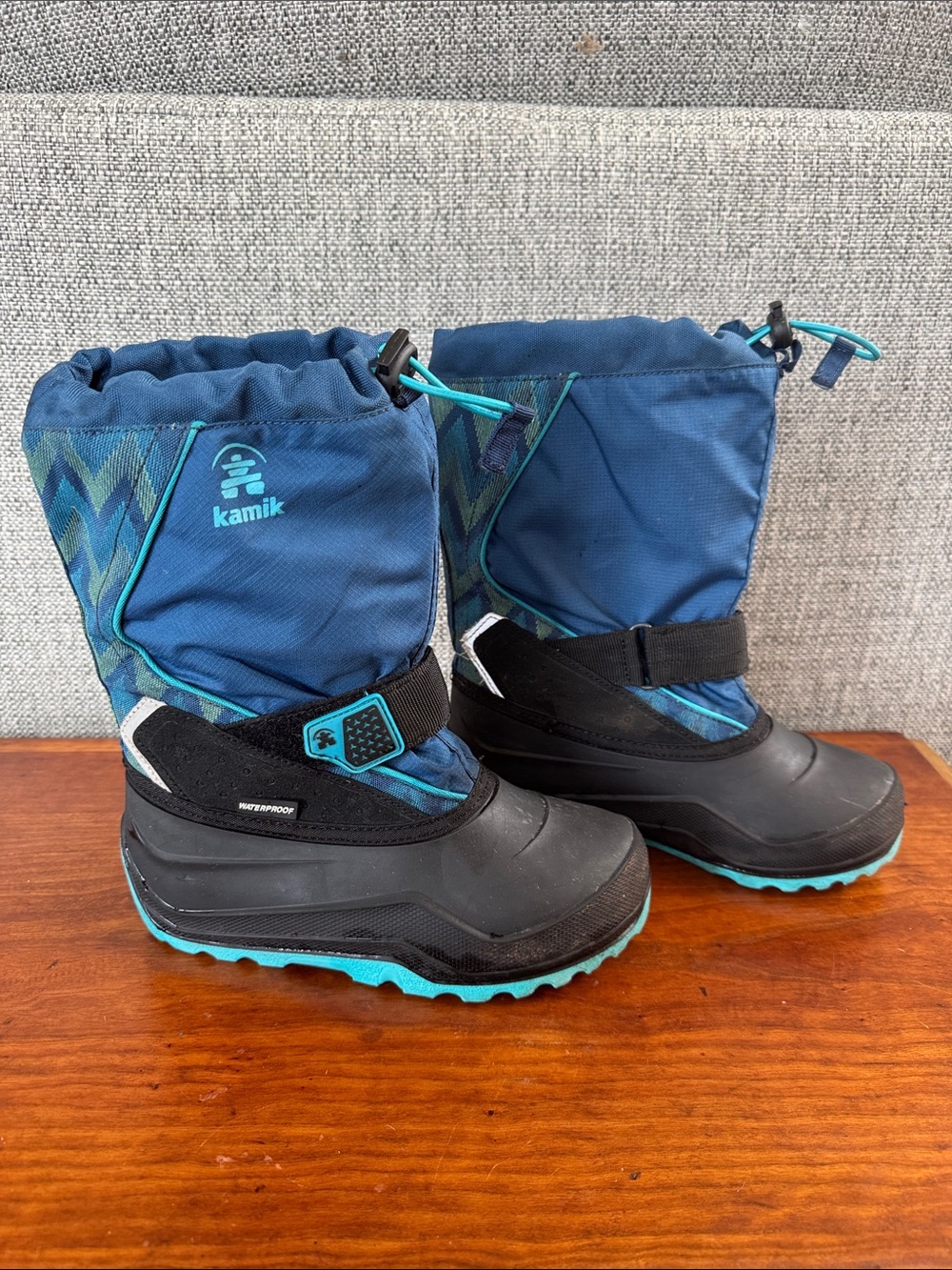 Kamik Kids Waterproof Winter Boot in Navy and Teal Size 2